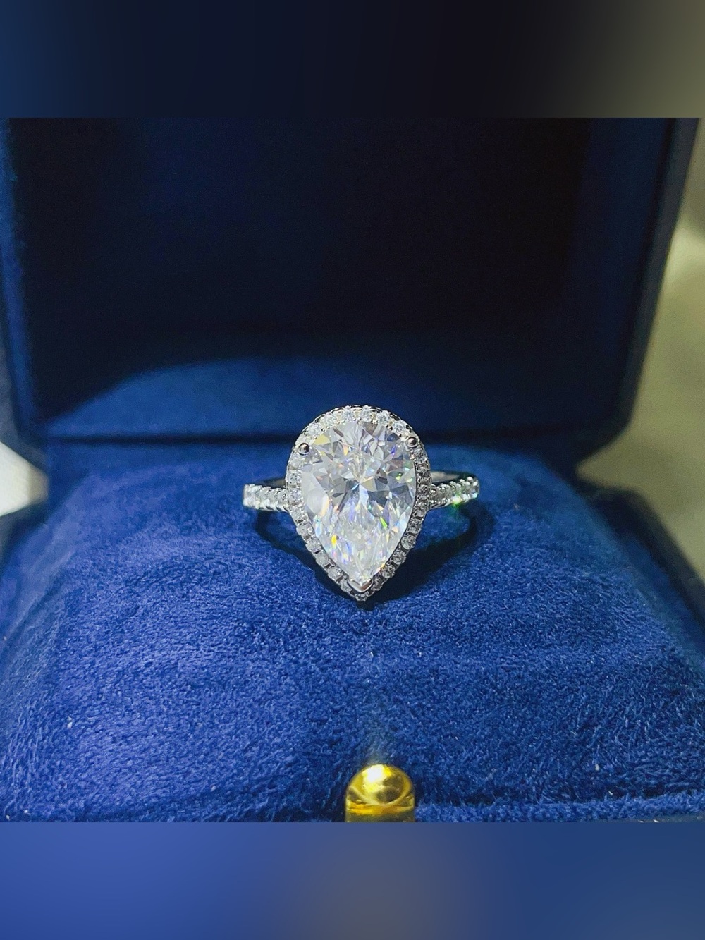 2 Carat Moissanite 925 Sterling Silver Ring